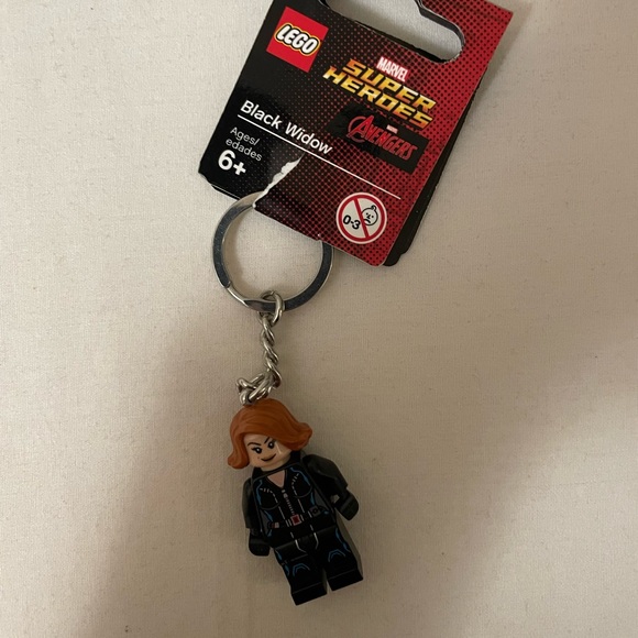 *RESERVED* NWT Lego Keychain Super Heroes Black Widow - Picture 3 of 3